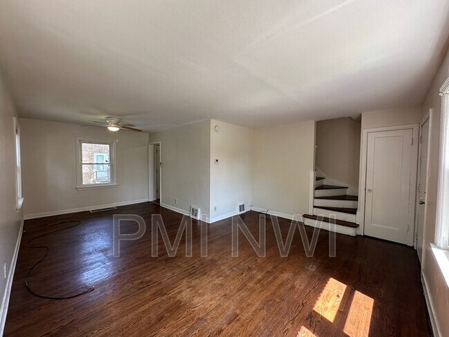 Foto del edificio - 7234 Columbia Ave
