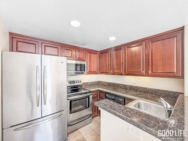 Foto del edificio - Amazing 2BD/2.5BA condo w/ washer/dryer & ...