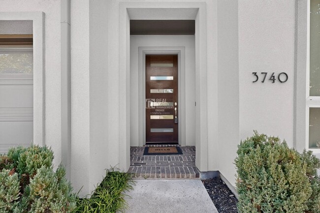 Building Photo - 3740 Coldstream Dr