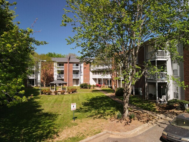 Foto del edificio - Residence at Humboldt Park  Shelby's best ...
