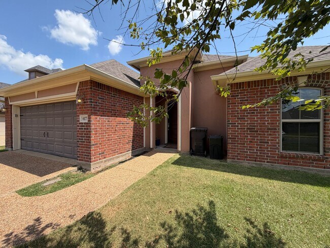 Foto del edificio - Gorgeous 3 Bedroom North Bossier Home