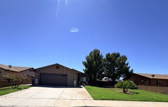 Building Photo - 2783 W 29th Ln