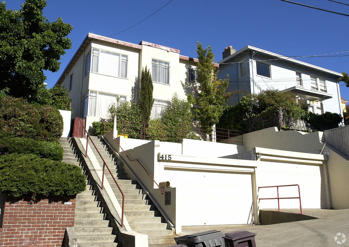 Foto del edificio - 415 Merritt Ave