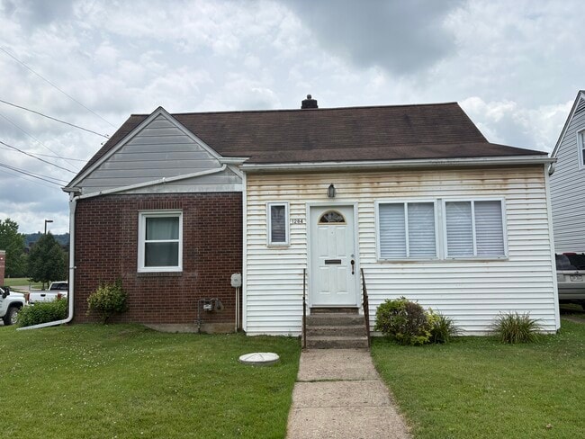 Outside is getting remodeled soon - 1284 Ohio Ave