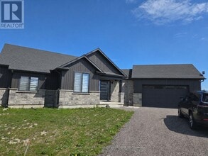 Building Photo - 6756 Nottawasaga 33 & 34 Sideroad