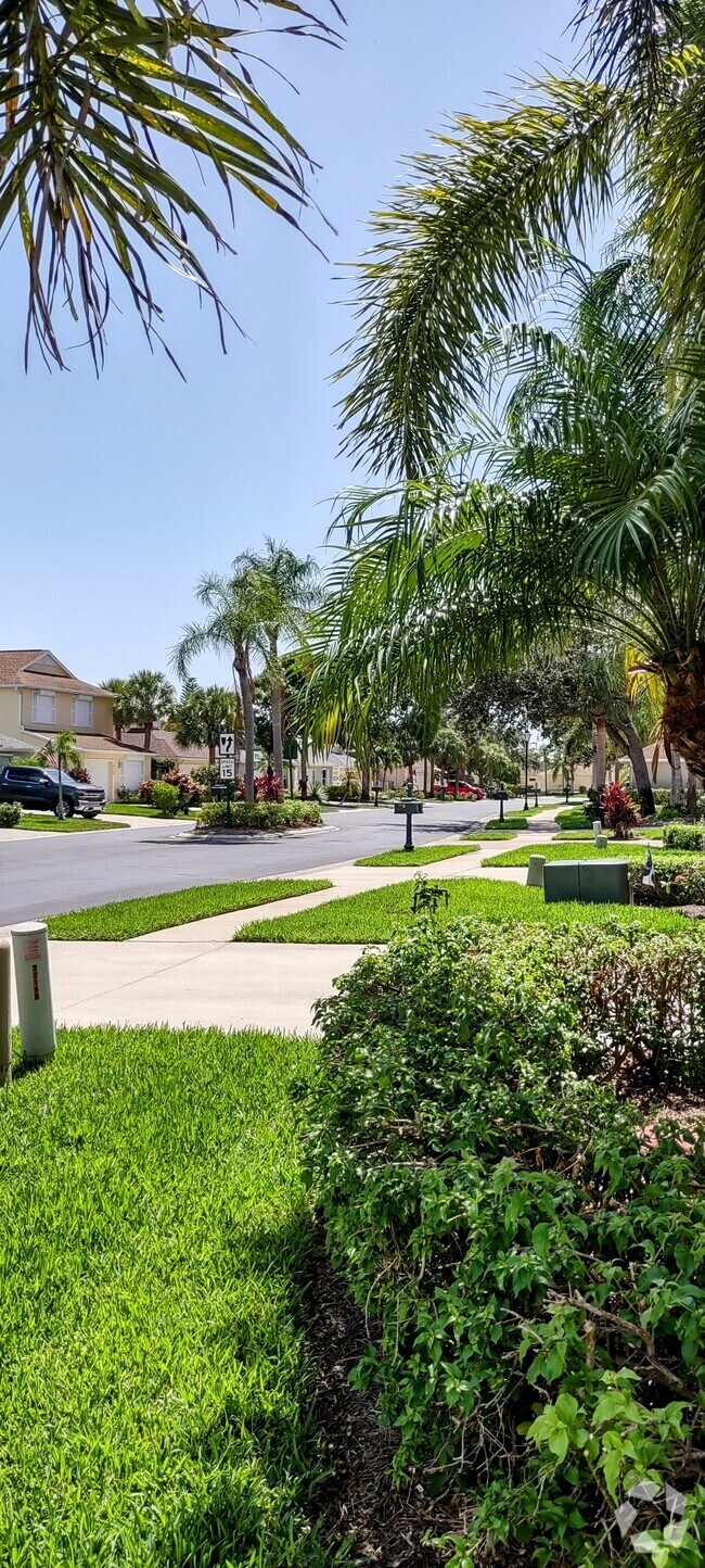 Wildcat Cove at Sterling Oaks Gated Apartments for Rent Naples, FL