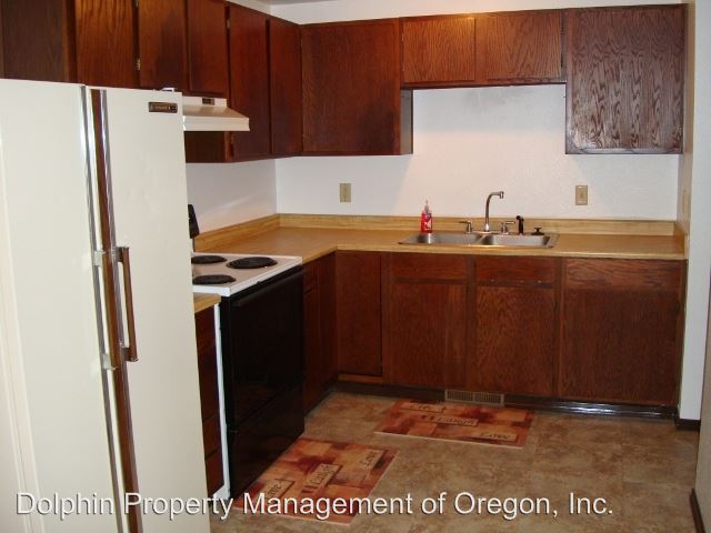 Foto del edificio - 89492 Sutton Pl