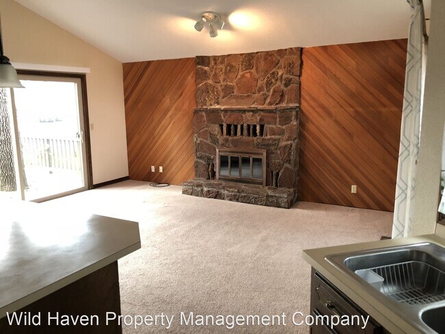 Foto del edificio - 3 br, 2 bath House - 1150 NW Sunnywood Ct.