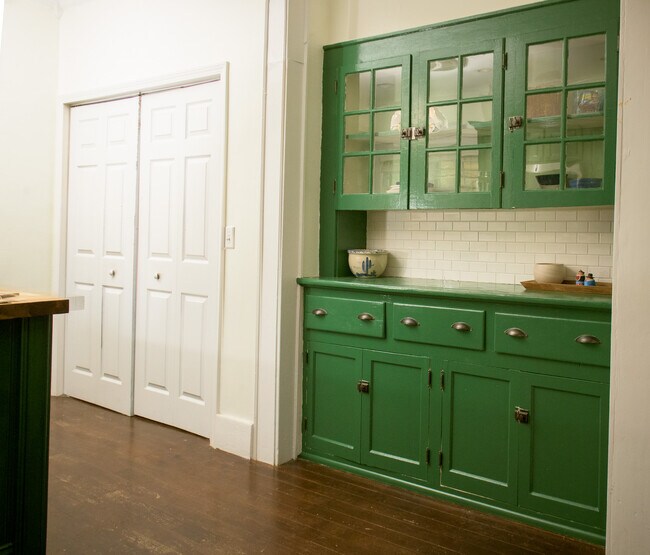 Foto del edificio - 37 Tunnel Blvd