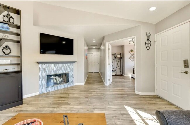 Building Photo - AVAILABLE NOW $200 off First Month Rent