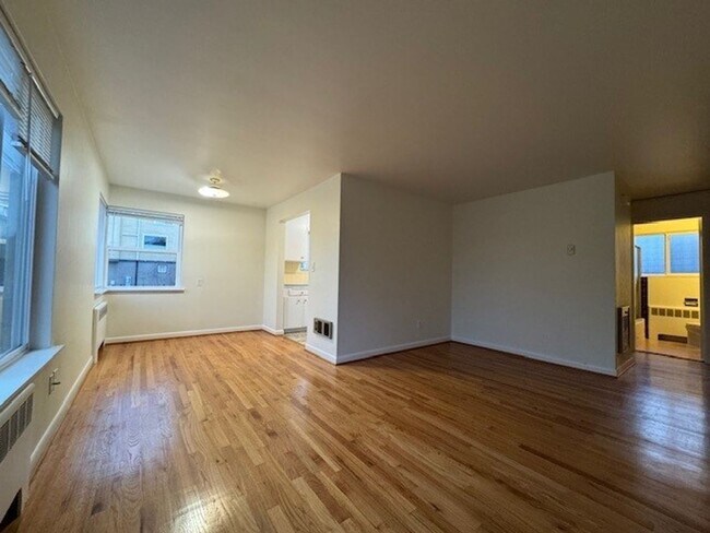 Foto del edificio - 4300 SW Seattle St