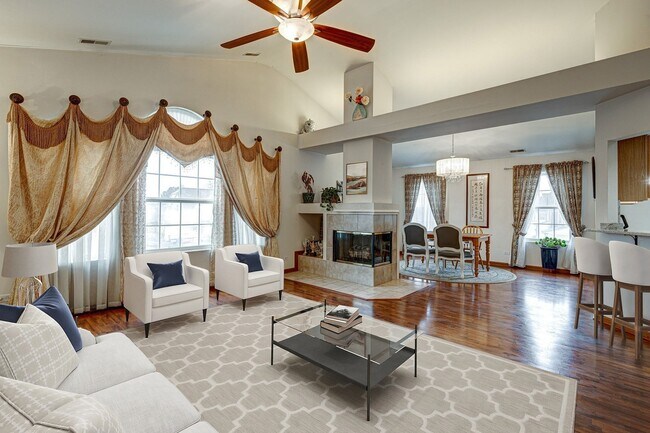 Building Photo - 2917 Stonewater Dr