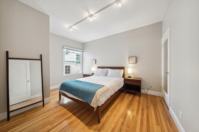 Foto del edificio - 2226 North Point St