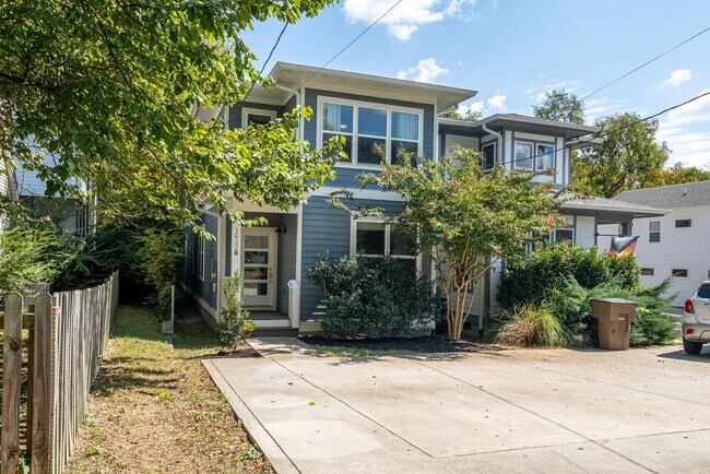 Building Photo - For Rent on Porter Ave!