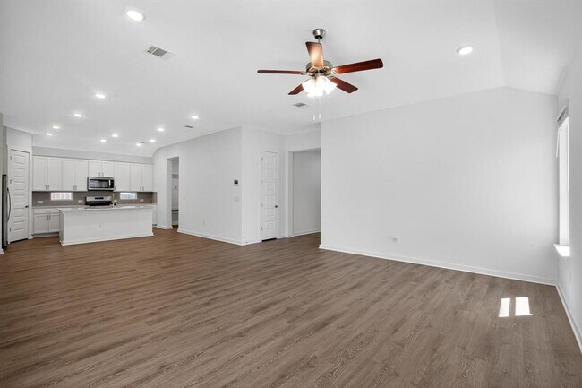 Foto del edificio - 2101 Centerline Ln