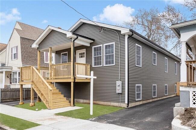 Building Photo - 114 Ohio Ave