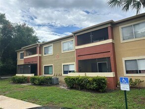Building Photo - 636 Kenwick Cir