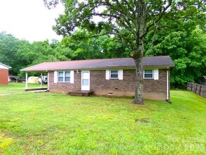 Building Photo - 169 Danritch Dr