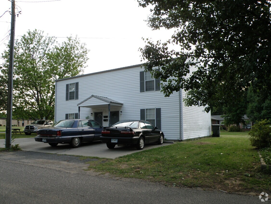 4 Flint St, York, SC 29745 Apartments in York, SC