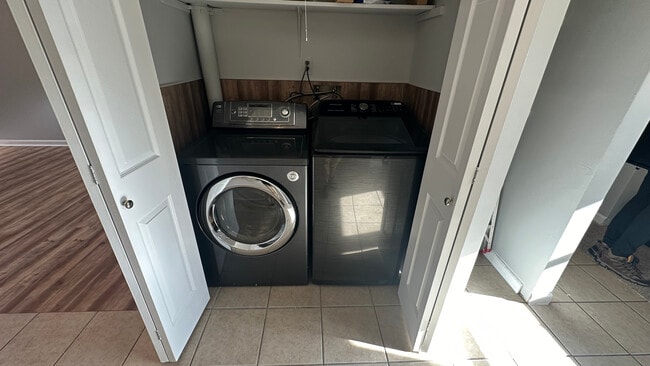 Building Photo - 53 Scotch Pine Dr