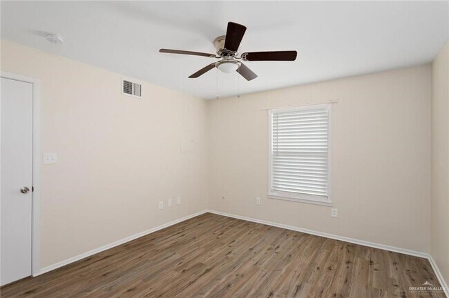 Foto del edificio - 13 E Stubbs St