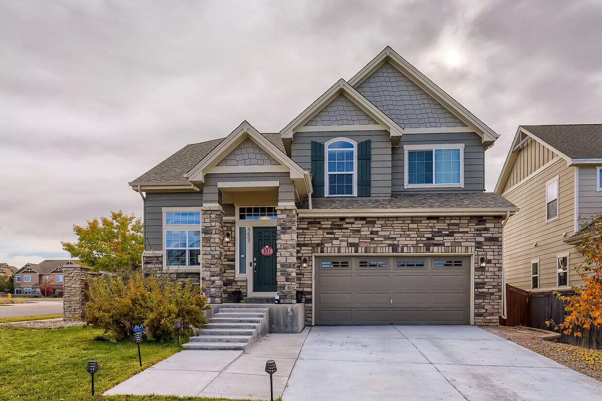 Foto principal - 5603 S Biloxi Way