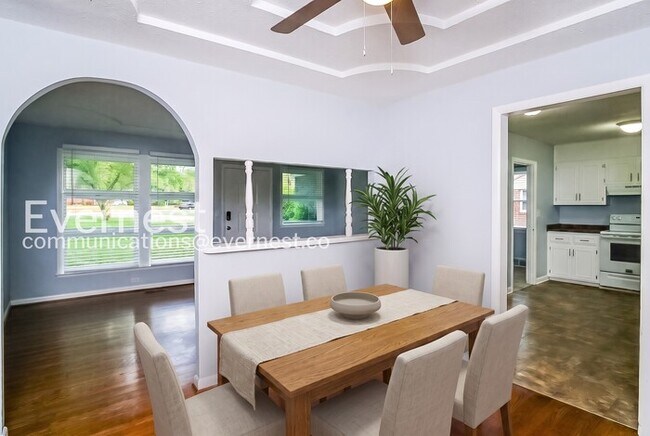 Foto del edificio - 4201 NW Kenwood Dr