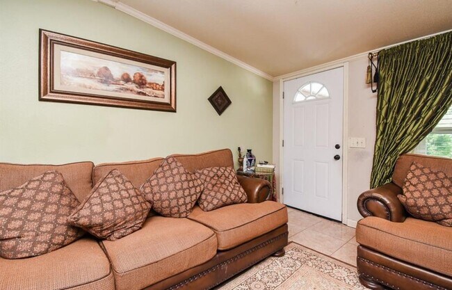 Foto del edificio - 39551 Donigan Rd