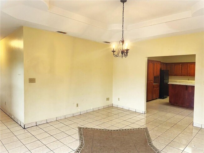 Foto del edificio - 6804 S Naranja Ln
