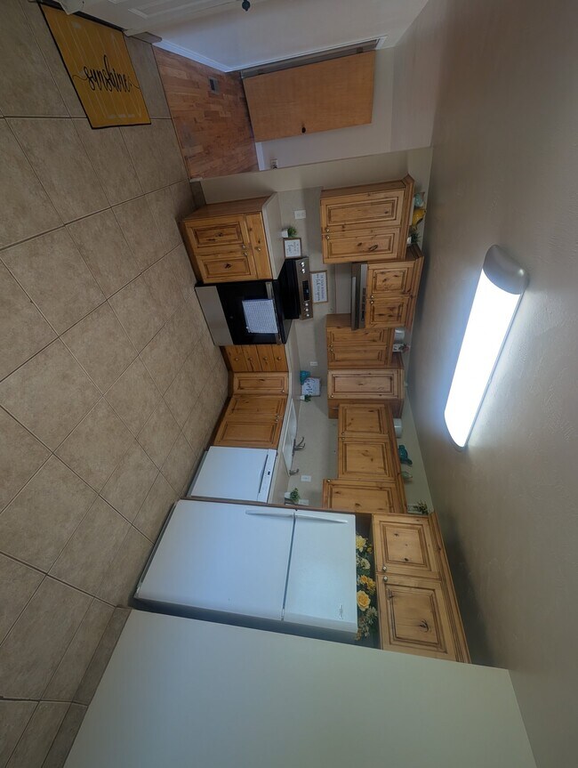 Foto del edificio - 183 W 1425 N