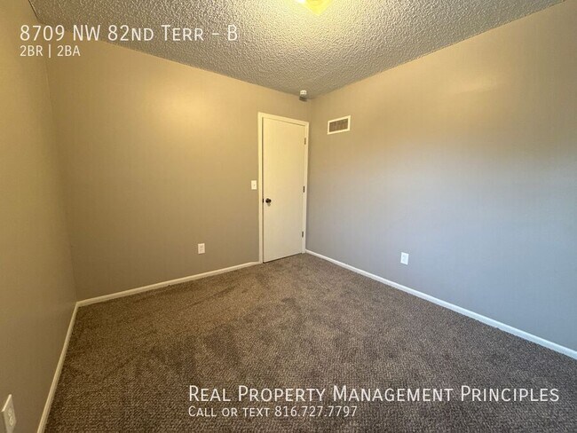 Foto del edificio - 8709 NW 82 Terrace