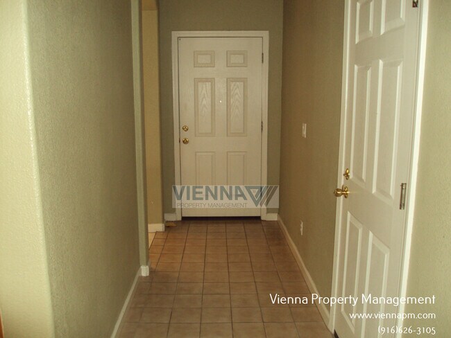 Foto del edificio - 548 Peace Water Ct