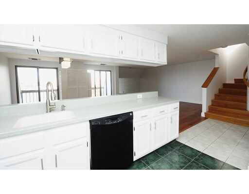 Building Photo - 154 Lynnway