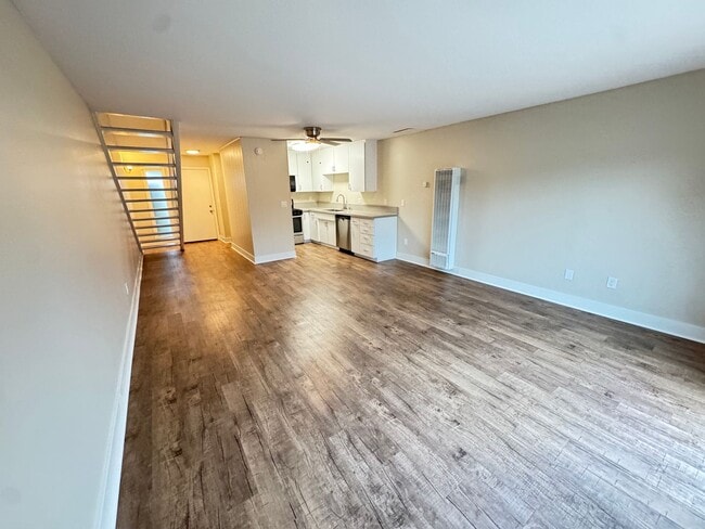 Interior Photo - Batavia Gardens