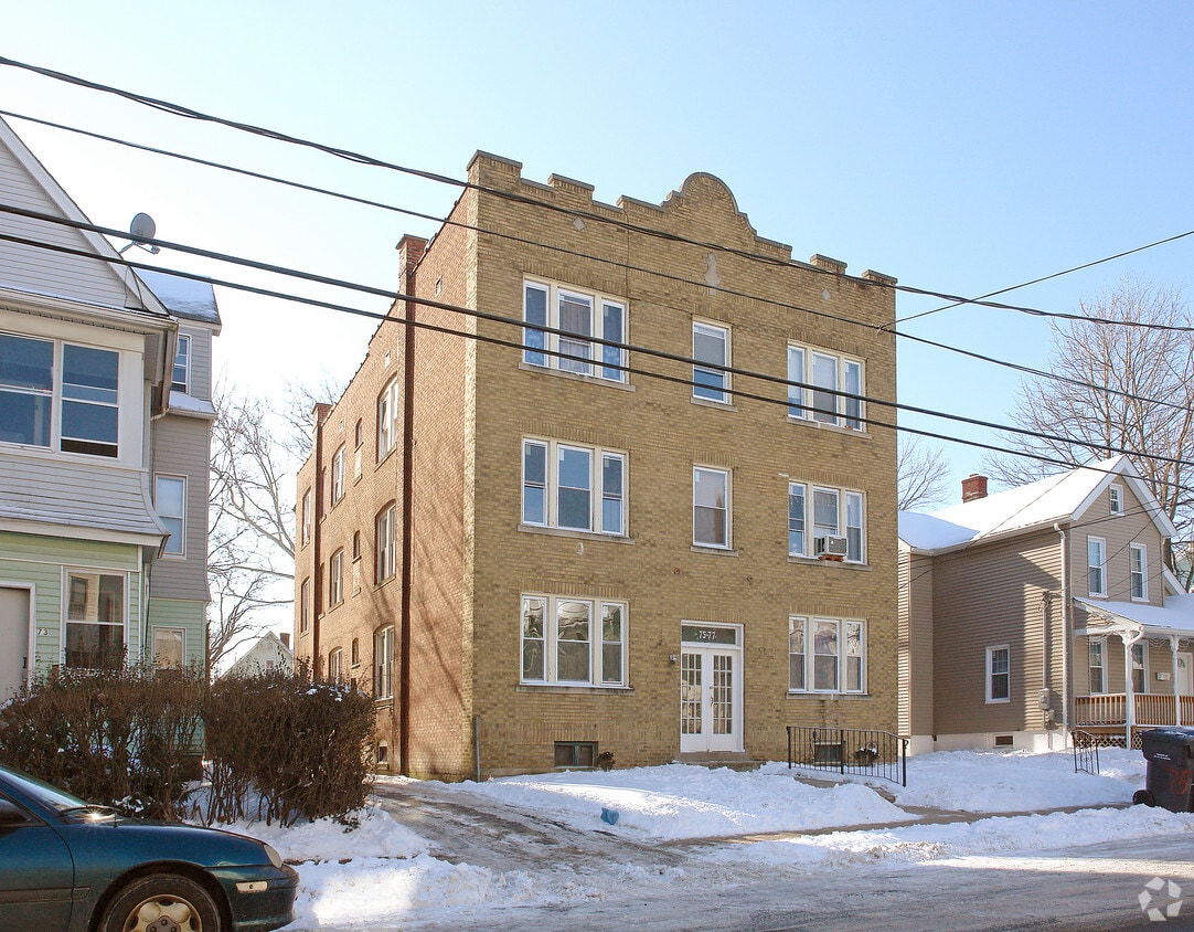 Primary Photo - 75-77 Whitmore St