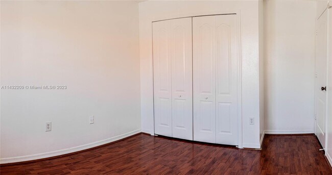 Building Photo - 2485 W 76th St