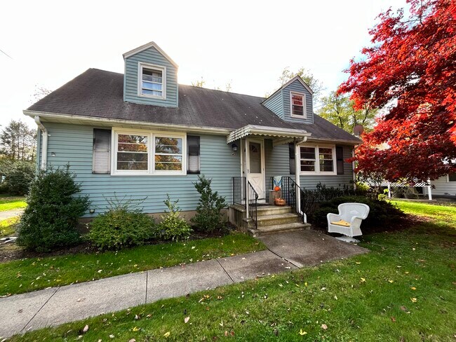 Building Photo - 45 Crescent Ave