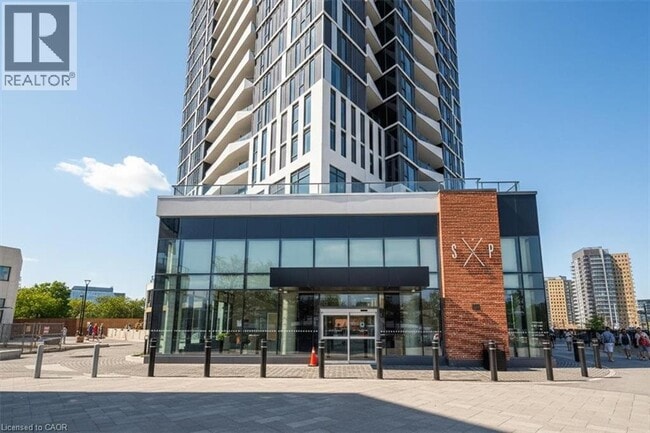 Building Photo - 25 Wellington St S