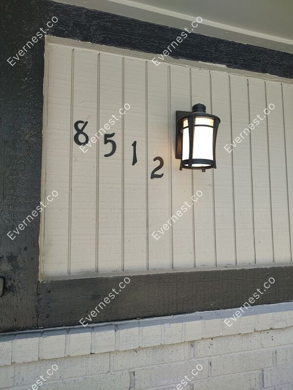 Building Photo - 8512 N Pomona Ave
