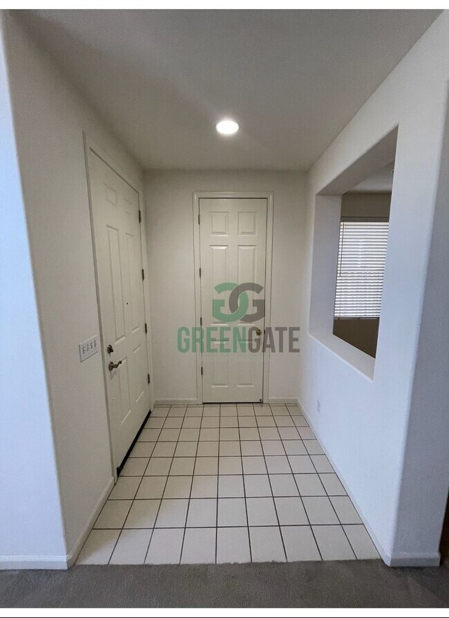 Foto del edificio - 4 Bedroom TRACY HOME! AVAILABLE NOW!!