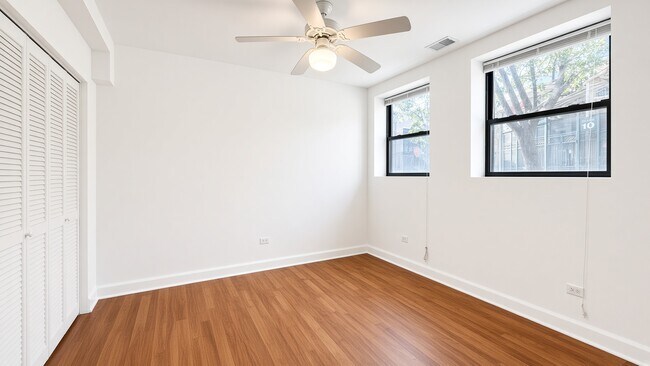 Foto del edificio - 3700 N Sheffield Ave