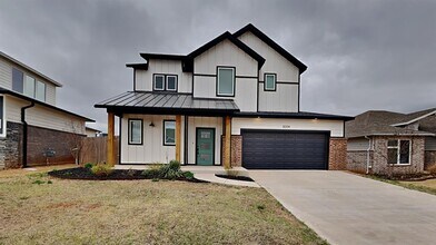 Building Photo - 8204 NW 151st Ter