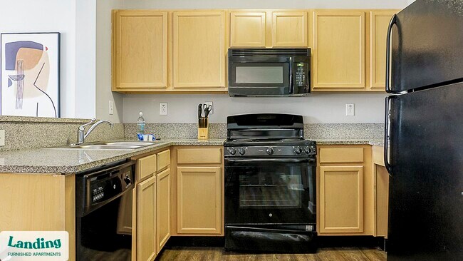 Foto del edificio - 335 W 9th St