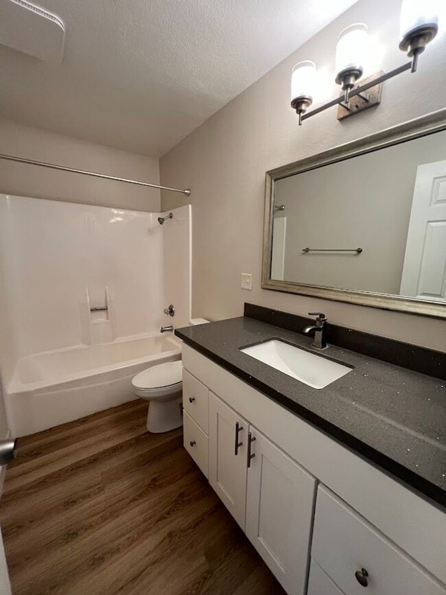 Photo - Irvine 2 bedroom with Upgrades Apartment