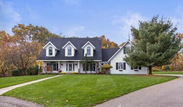 Building Photo - 7266 Weathersfield Ct NE