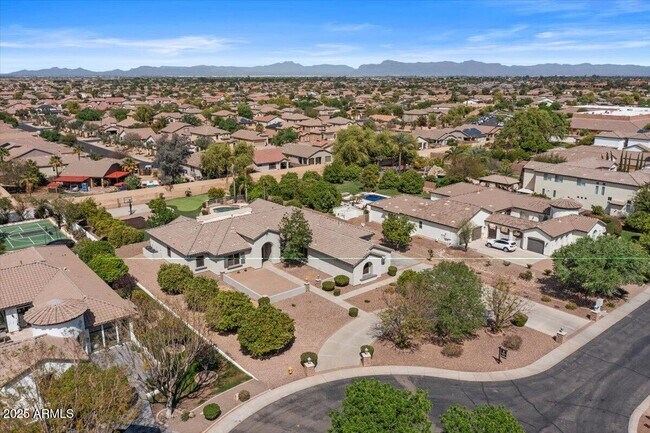 Building Photo - 3410 E Vallejo Ct