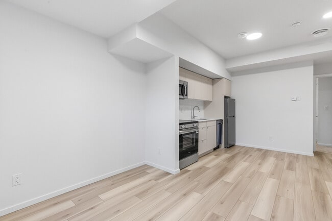 Building Photo - 16006-16103 103 Ave NW