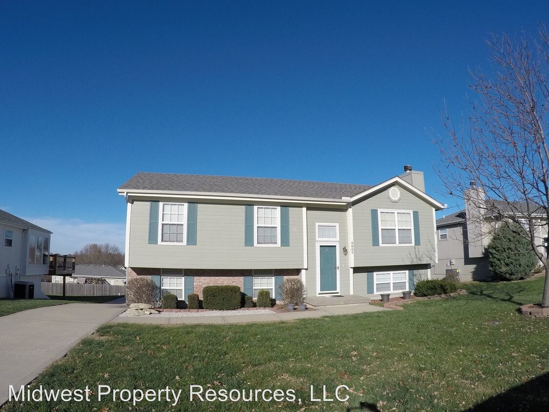Foto principal - 3007 SW Shadow Brook Dr