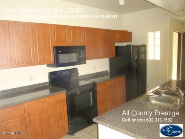 Building Photo - 911 E Camelback Rd