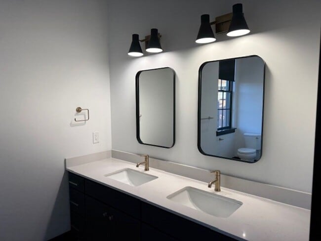 Foto del edificio - 41 Larry Holmes Dr